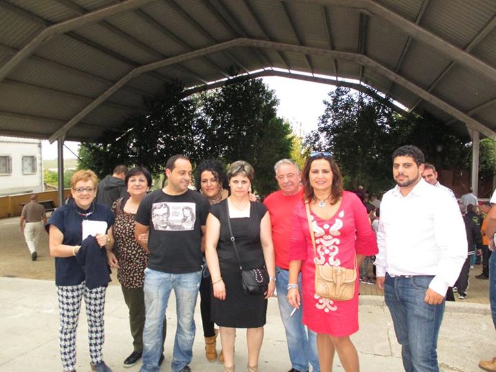 Representantes del PSOE de Zamora hoy Lunes en las Fiestas de San Miguel de la Ribera, con la Alcaldesa y los vecinos
