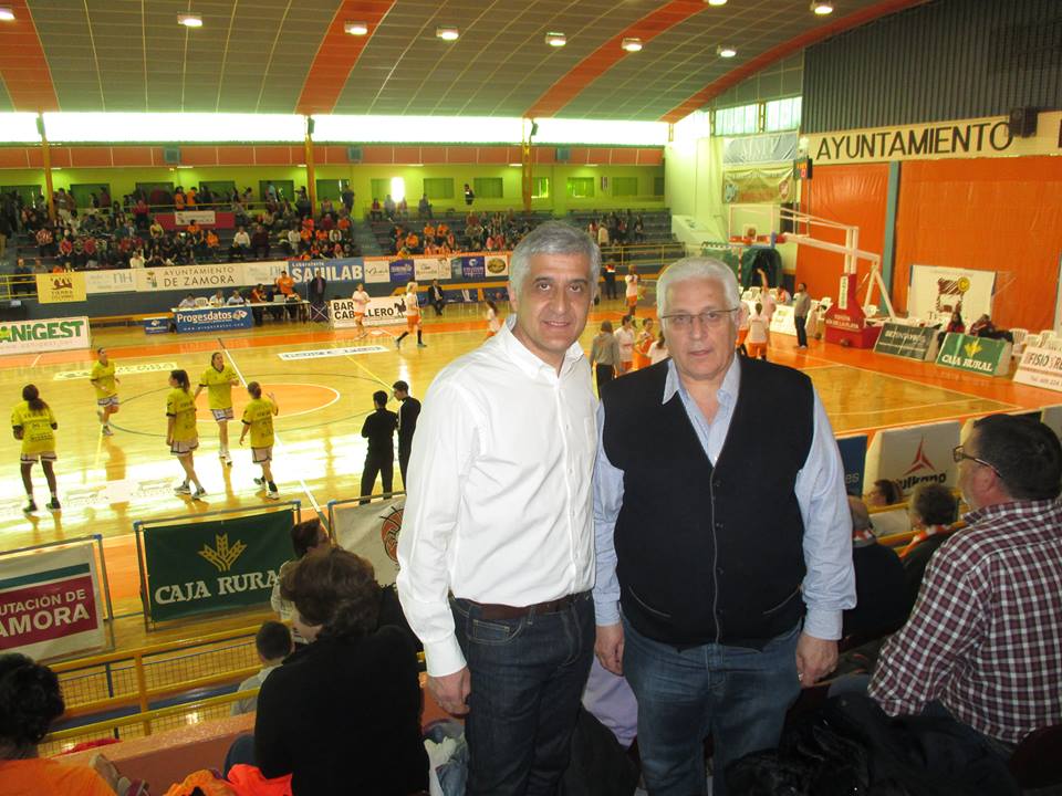 <div><strong>Apoyando en las victorias de los equipos de Baloncesto de Zamora: Zamarat y Grupo Inec Queso Zamorano</strong></div><div>&nbsp;</div><div>&nbsp;</div>