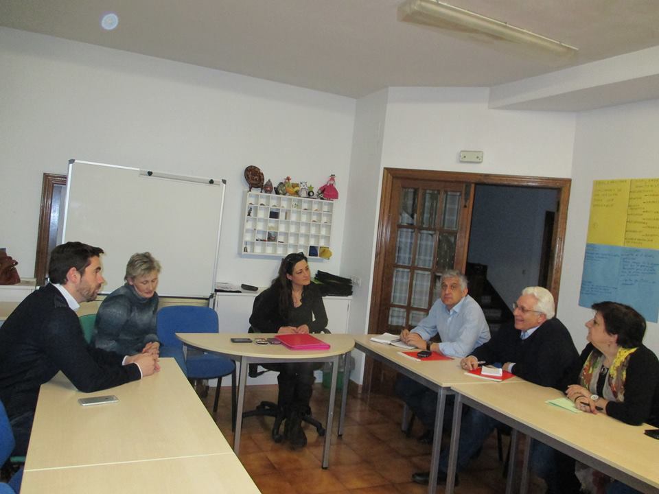 <strong>Reuni&oacute;n de l@s Candidat@s del PSOE con la Asociaci&oacute;n Azadahi</strong>