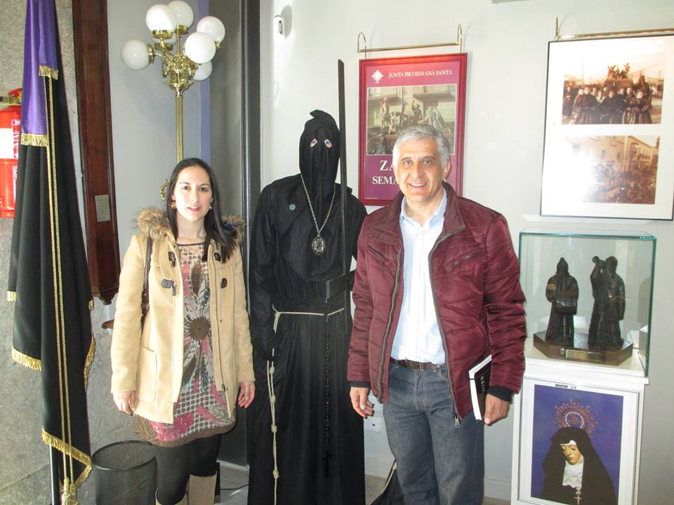 <strong>Visita de Jos&eacute; Luis G&oacute;mez a la Cofrad&iacute;a de Jes&uacute;s Nazareno</strong>