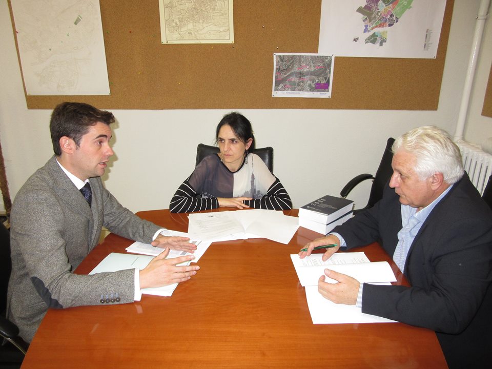 <div><strong>Reuni&oacute;n de la Comisi&oacute;n Informativa de Seguridad Ciudadana y Movilidad del Ayuntamiento de Zamora hoy Mi&eacute;rcoles, a las 18:00 h.</strong></div><div><strong>&nbsp;</strong></div>