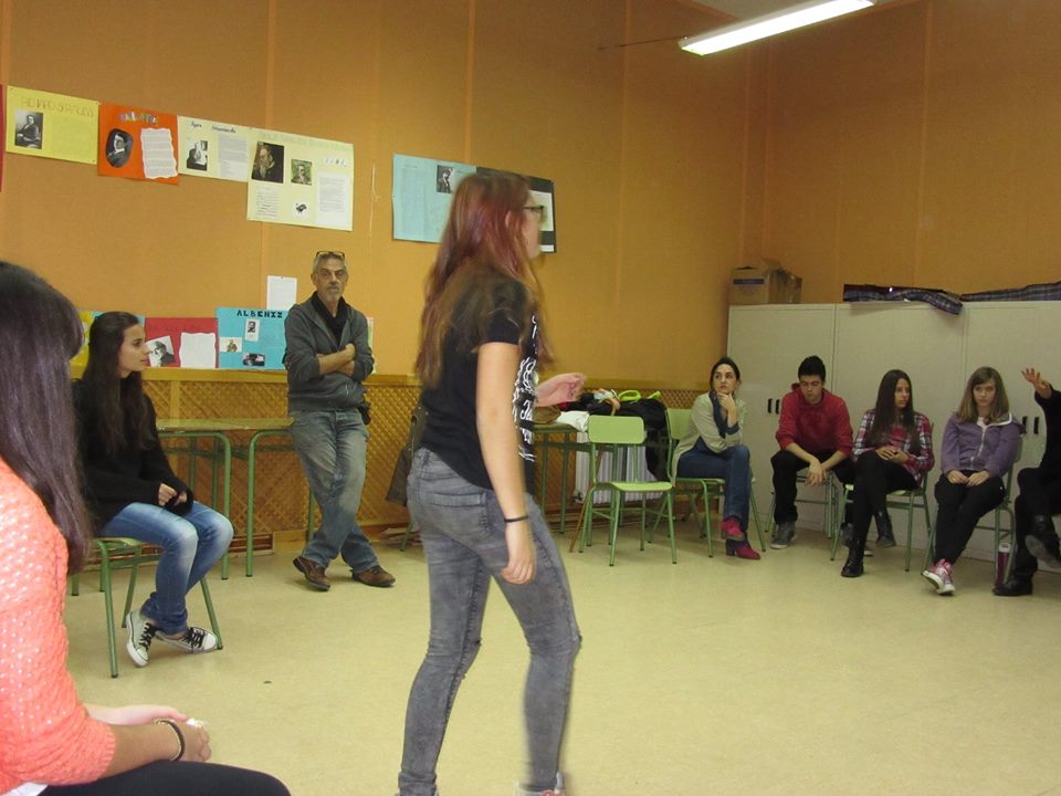 <strong>La Concejala de Juventud Soraya Merino visita el Taller de Teatro &ldquo;Patio de recreo&rdquo; en el Instituto Universidad Laboral</strong>