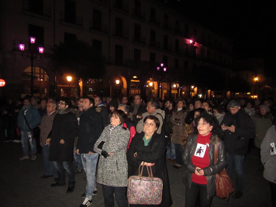 <strong>Concentraci&oacute;n en el Ayuntamiento de Zamora con motivo del D&iacute;a Internacional de lucha contra la Violencia hacia las Mujeres</strong>
