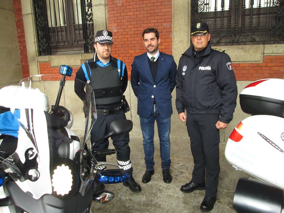 <strong>El Concejal de Seguridad Ciudadana Antidio Fag&uacute;dnez presenta los nuevos veh&iacute;culos y material de la Polic&iacute;a Municipal de Zamora&nbsp;</strong>