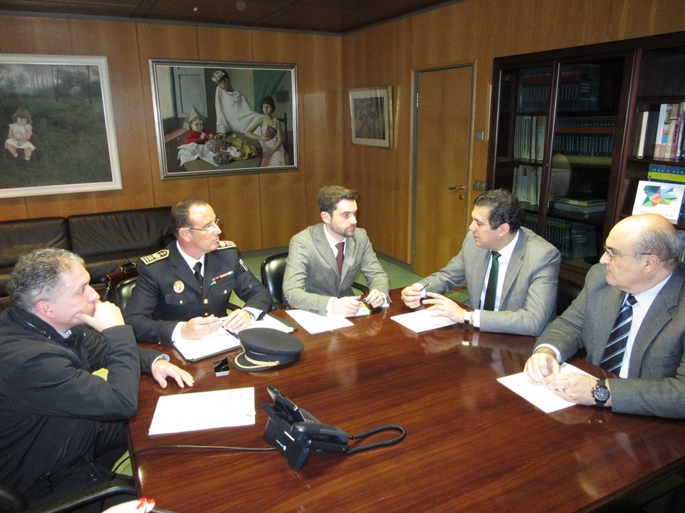 <div><strong>Reuni&oacute;n entre el Ayuntamiento de Zamora y la Junta de Castilla y Le&oacute;n para coordinar la campa&ntilde;a de Seguridad Vial y Prevenci&oacute;n del Acoso Escolar en centros de ense&ntilde;anza</strong></div><div>&nbsp;</div>