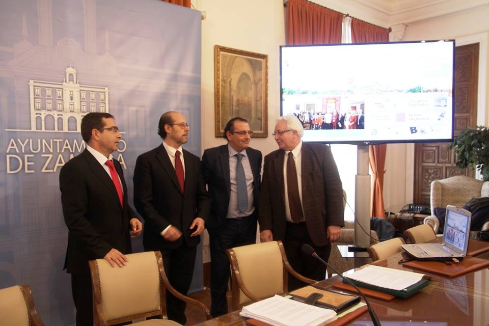 <strong>Jos&eacute; Carlos Calzada: "A partir de ahora todos los recibos municipales se podr&aacute;n pagar de forma telem&aacute;tica gracias al convenio de gesti&oacute;n con Caja Rural"</strong>