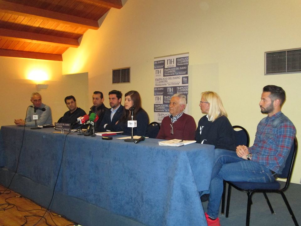<strong>Ayuntamiento de Zamora, AZEHOS, Vecinos y Junta pro Semana Santa abordan la problem&aacute;tica del botell&oacute;n del Jueves Santo</strong>