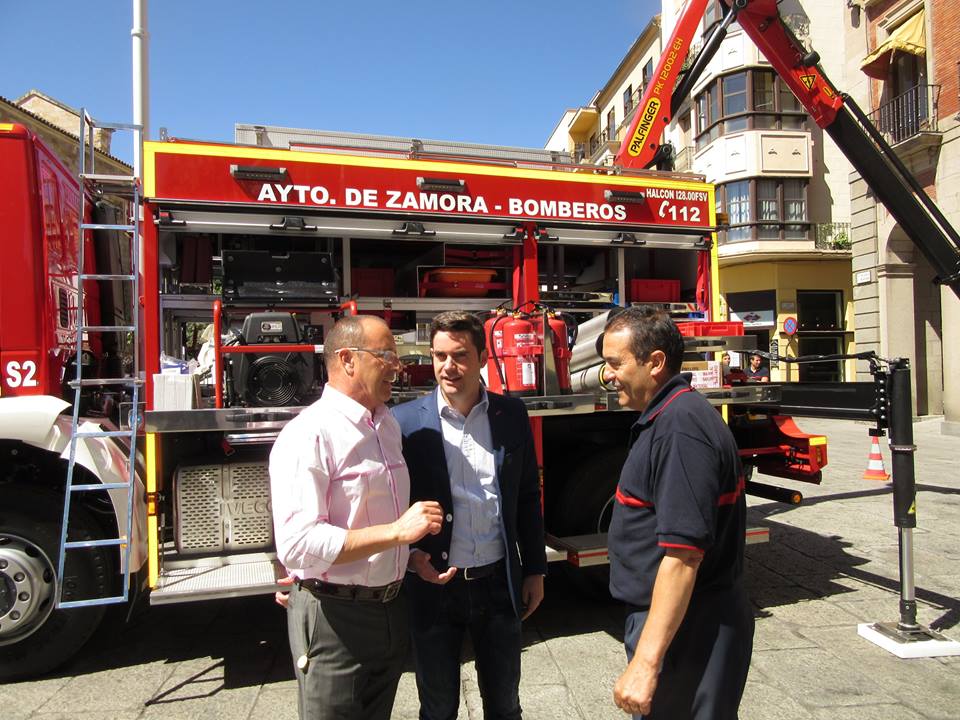 <strong>El Ayuntamiento de Zamora dispone de un nuevo camión de Bomberos para rescates en accidentes de tráfico</strong>