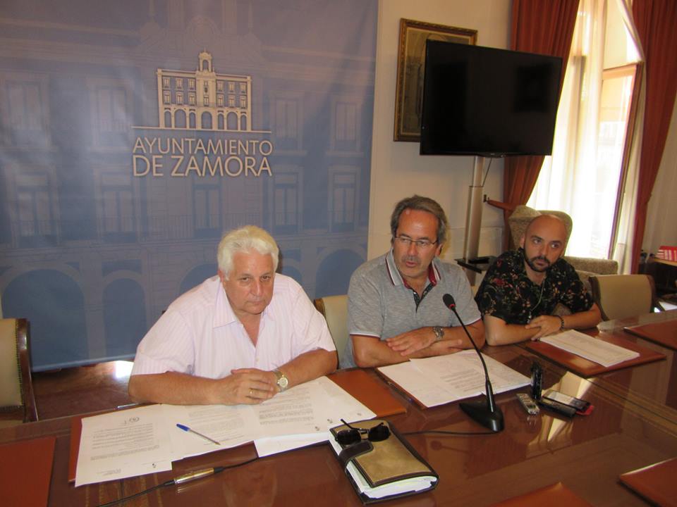 <strong>La Junta de Gobierno Local aprueba los Padrones de IAE por importe de 810.700 € y Cuota Variable de la Tasa de Recogida de Residuos por importe de 453.986 €</strong>