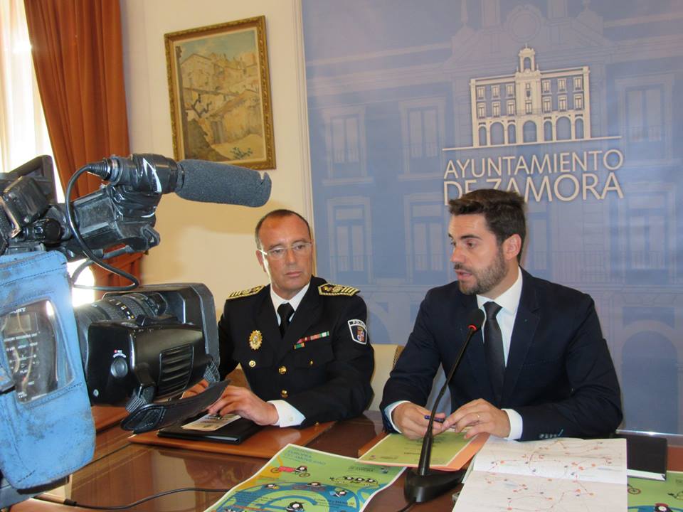 <strong>El Ayuntamiento de Zamora refuerza la seguridad vial en pasos de peatones con se&ntilde;ales luminosas</strong>