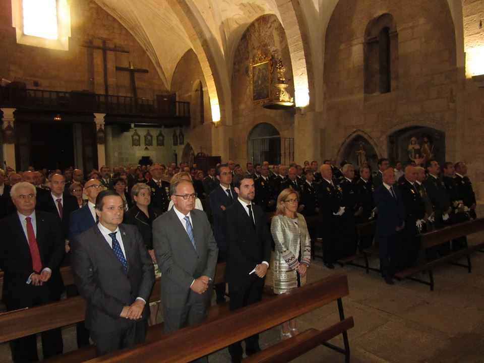<div><strong>Representación del Ayuntamiento de Zamora en los actos de la Festividad de la Policía Nacional</strong></div>