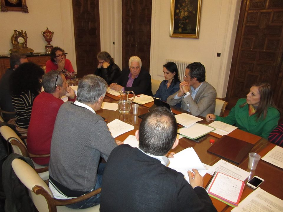 <div><strong>La Comisión Informativa de Coordinación, Hacienda y Servicios Generales aborda la bajada del Impuesto de Bienes Inmuebles</strong></div>