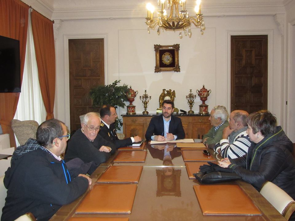 <strong>Ayuntamiento y vecinos de Pinilla conf&iacute;an en la colaboraci&oacute;n de ADIF para ensanchar la calle Ca&ntilde;izal en el paso bajo el ferrocarril&nbsp;</strong>