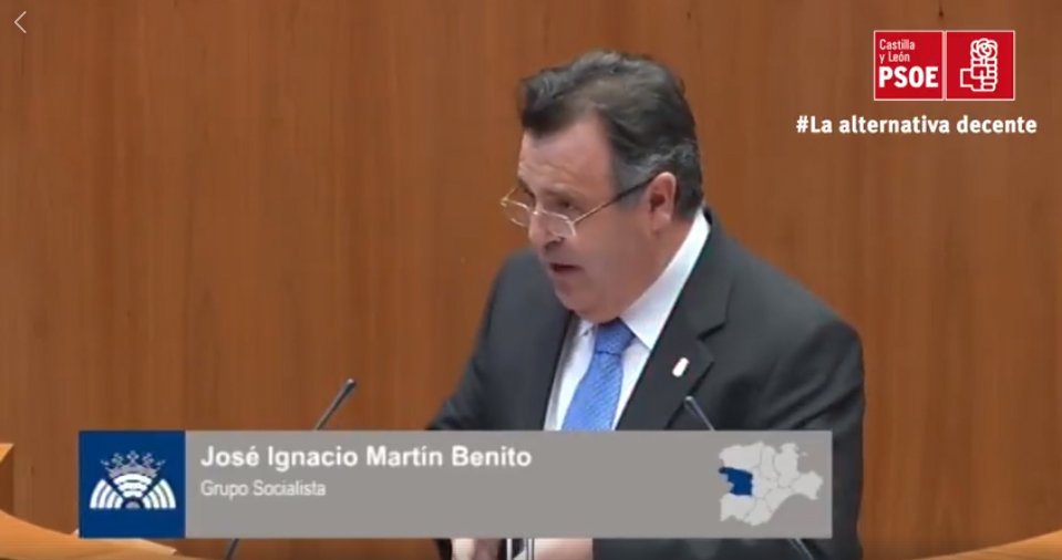 <div><strong>El PSOE acusa a la Junta de Castilla y Le&oacute;n de hacer &ldquo;arreglitos&rdquo; en la carretera de Porto cuando comprometi&oacute; 11 millones en 2011</strong></div>