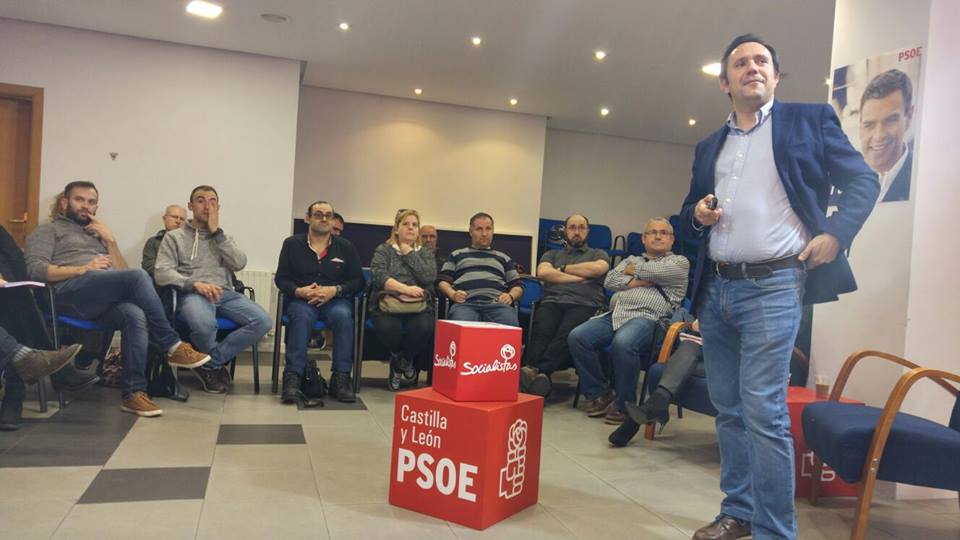 <strong>El Diputado C&eacute;sar Ramos diserta sobre &ldquo;las nuevas actitudes pol&iacute;ticas&rdquo; en El Caf&eacute; de los Lunes de la Agrupaci&oacute;n Local del&nbsp; PSOE de Zamora&nbsp;</strong>