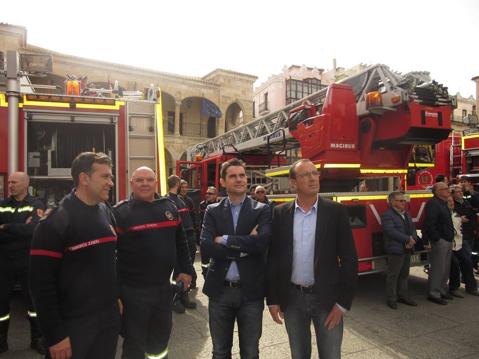 <strong>Los Bomberos de Zamora realizan mañana Miércoles 7 de Marzo una jornada de exposición de material y simulacro de rescate en accidente de tráfico en la Plaza Mayor</strong>