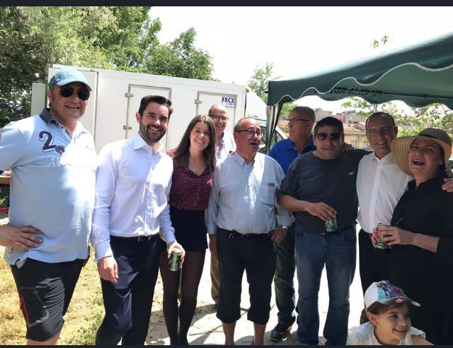 <div><strong>Representaci&oacute;n municipal junto a las Cofrad&iacute;as del Santo Entierro, Vera Cruz y Resurrecci&oacute;n ayer Domingo</strong></div>