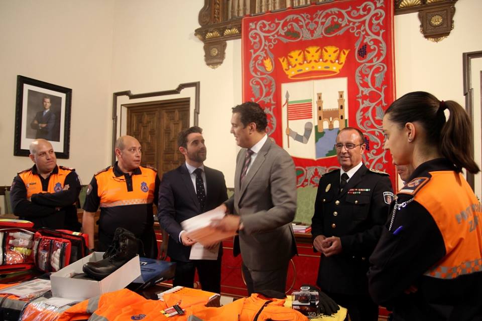 <strong>La Agrupación de Voluntarios de Protección Civil recibe nuevo equipamiento de la Junta de astilla y León</strong>