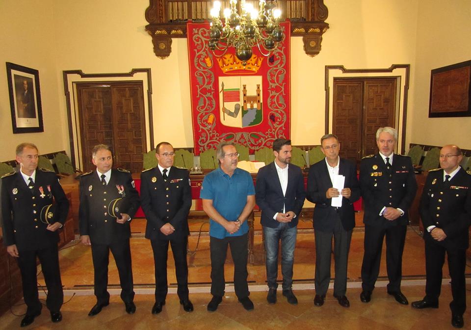 <div><strong>Imposición de galones a los dos nuevos Subinspectores de la Policía Municipal de Zamora</strong></div>