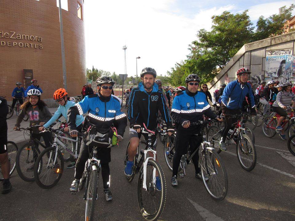 <div><strong>La Concejalía de Movilidad aborda los preparativos del Día de la Bicicleta que se celebra el Domingo 16 de Septiembre</strong></div> <div><strong>La Concejalía de Movilidad aborda los preparativos del Día de la Bicicleta que se celebra el Domingo 16 de Septiembre</strong></div>