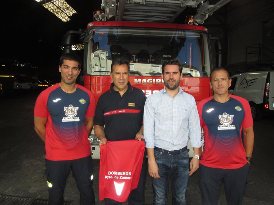 <strong>Los Bomberos de Zamora Óscar Vaquero y Primi Martín representan a la ciudad en los VII Juegos Europeos de Bomberos y Policías en Algeciras</strong> <strong>Los Bomberos de Zamora Óscar Vaquero y Primi Martín representan a la ciudad en los VII Juegos Europeos de Bomberos y Policías en Algeciras</strong>