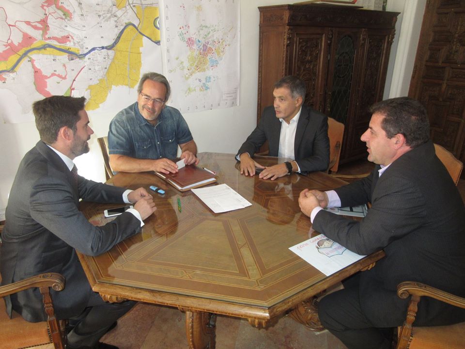 <strong>Reunión de Guarido y Fagúndez en el Ayuntamiento con la dirección del Hipermercado Carrefour en Zamora</strong>