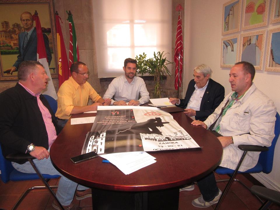 <strong>Reunión de coordinación entre el Ayuntamiento de Zamora y la Hermandad de Jesús en su Tercera Caída para el Congreso Nacional de los días 19, 20 y 21 de Octubre</strong>