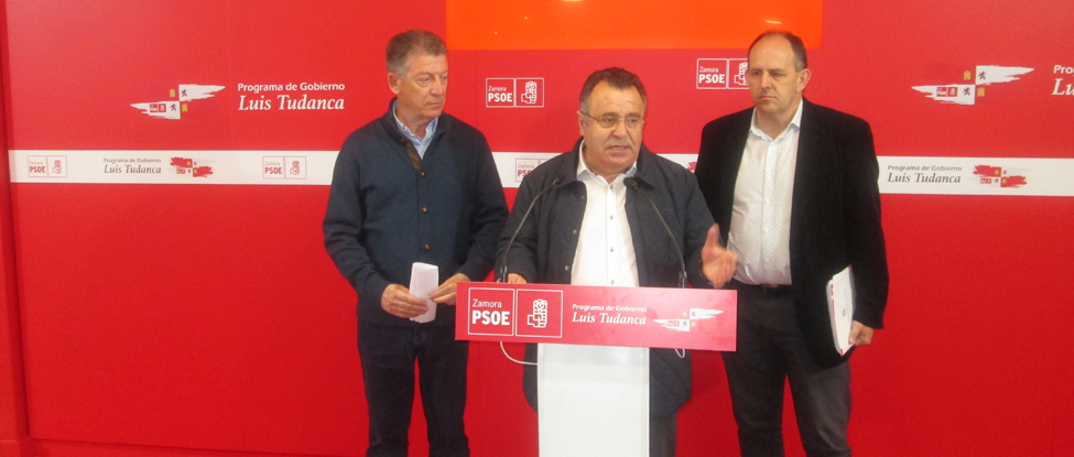 <div><strong>El PSOE inicia una ronda de contactos con los agentes implicados en el sector de la caza</strong></div>