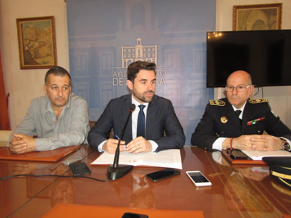 <div><strong>Unos 400 empleados municipales trabajarán en la organización y desarrollo de la Semana Santa </strong></div>