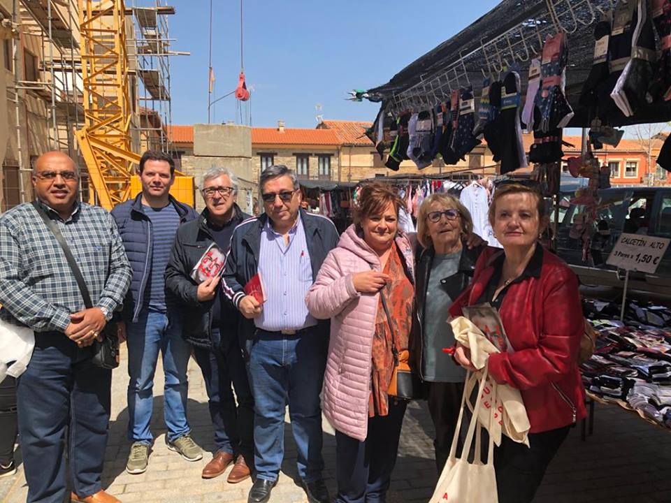 <strong>El PSOE compromete en T&aacute;bara una soluci&oacute;n definitiva y urgente a los problemas de recepci&oacute;n de la se&ntilde;al de TDT e internet en a provincia</strong>