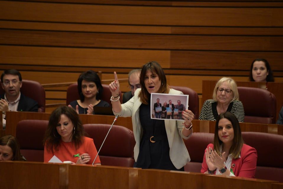 <strong>Ana S&aacute;nchez: &ldquo;Los vecinos de Aliste les parar&aacute;n porque tienen m&aacute;s dignidad y altura que todos ustedes juntos&rdquo;</strong>