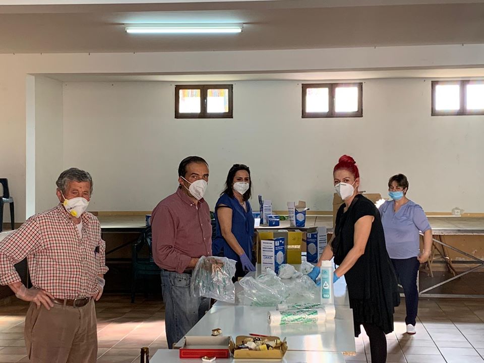 <strong>San Miguel de la Ribera reparte 600 mascarillas higi&eacute;nicas entre los vecinos del municipio contra el COVID-19</strong>