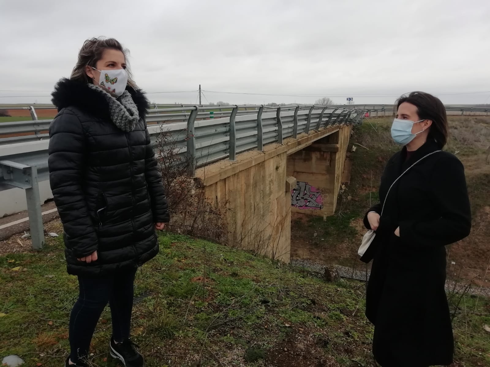 <strong>El PSOE valora positivamente el efecto de su denuncia para que la Diputaci&oacute;n haya intervenido ya en el viaducto entre Andav&iacute;as y La Hiniesta&nbsp;</strong>