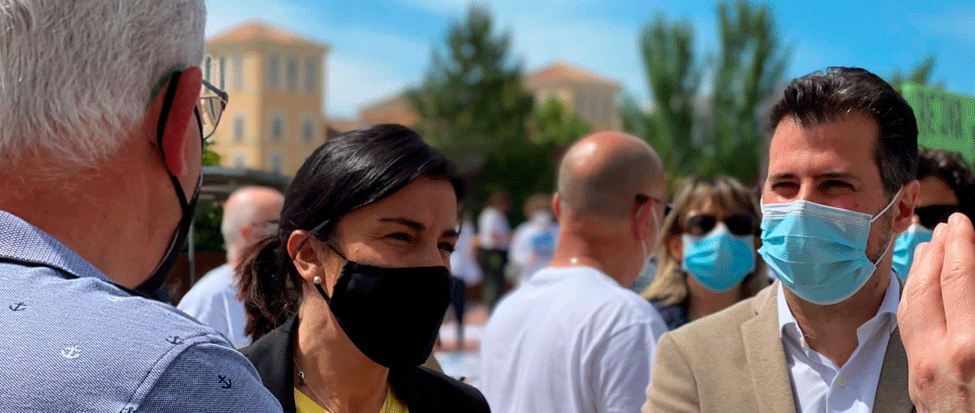 <strong>Representantes del PSOE de Zamora con las Plataformas en Defensa de la Sanidad P&uacute;blica de Castilla y Le&oacute;n</strong>