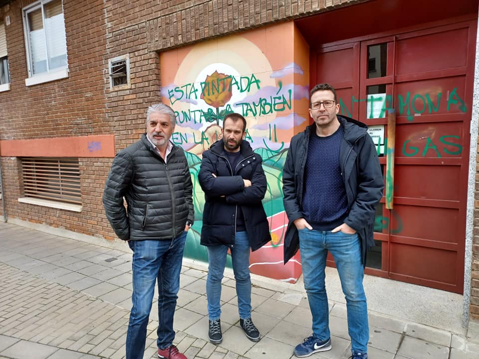 <div><strong>El PSOE de Zamora condena las pintadas en su sede de la calle Ángel Nieto</strong></div>