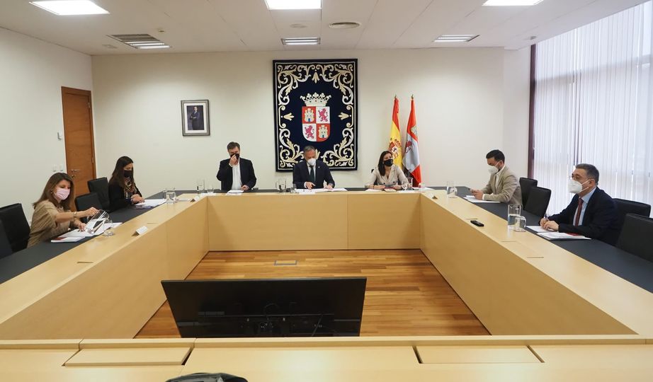 <strong>Ana S&aacute;nchez: &ldquo;&iquest;No queda nadie en el PP con un poquito de sentido com&uacute;n para impedir que la extrema derecha entre en el Gobierno?&rdquo;</strong>