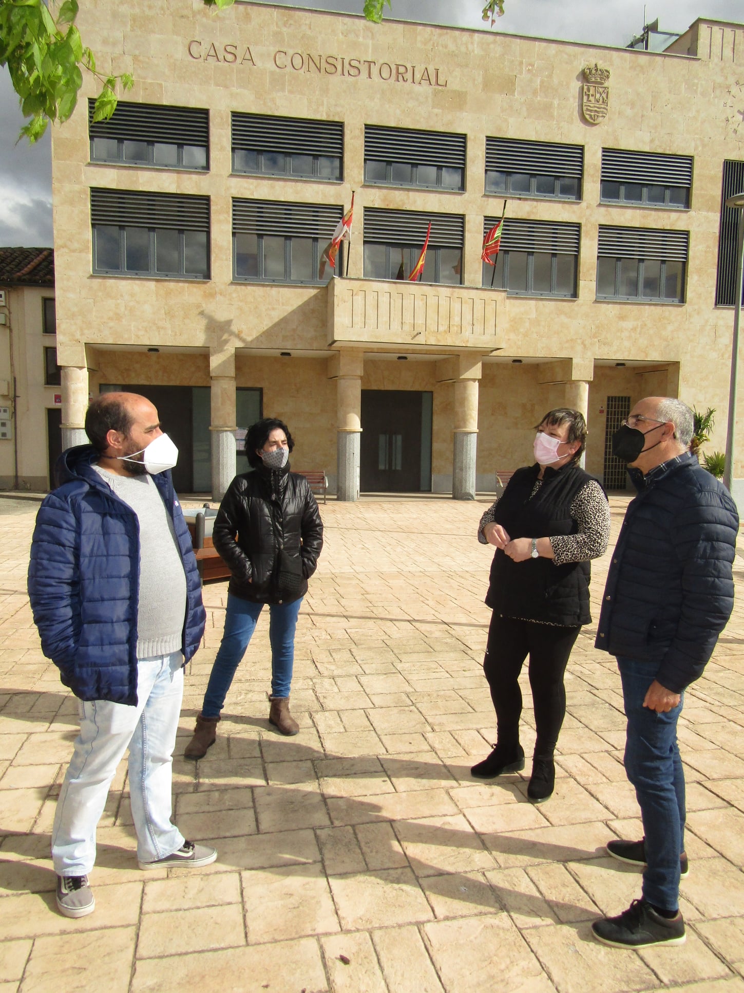 <div><strong>Pajares de la Lampreana y Arquillinos denuncian las trabas del p&aacute;rroco para que no se celebrara el hermanamiento entre ambos pueblos</strong></div>