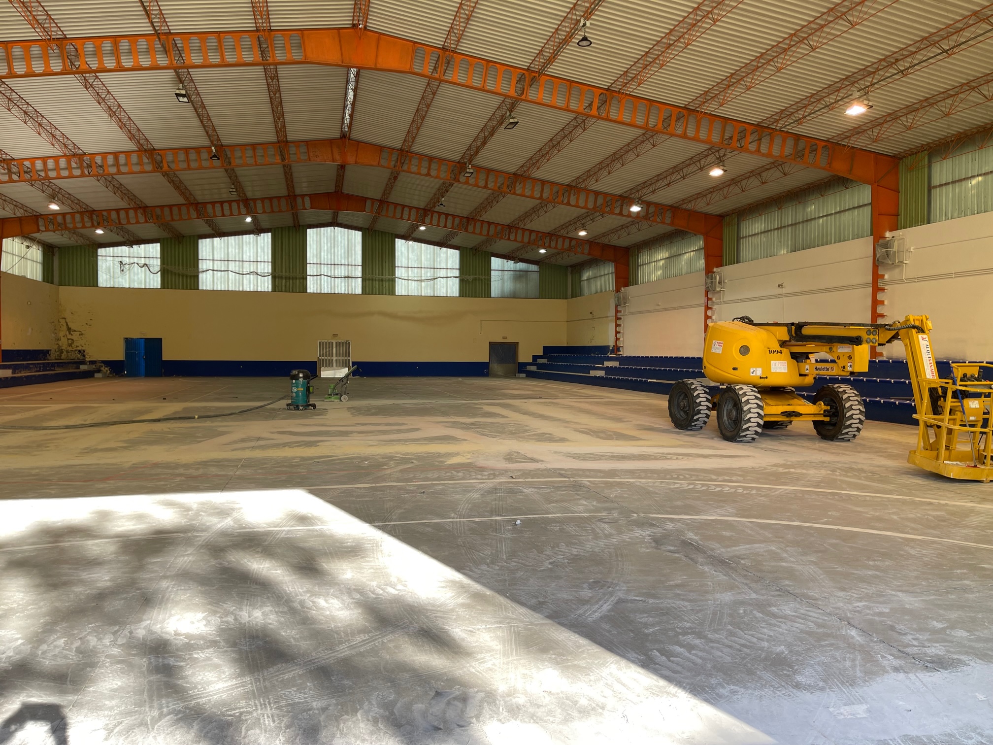 <div><strong>Obras de acondicionamiento en el Pabell&oacute;n Polideportivo Municipal &ldquo;Alcalde&nbsp; Jos&eacute; Varela&rdquo;de Puebla de Sanabria</strong></div>