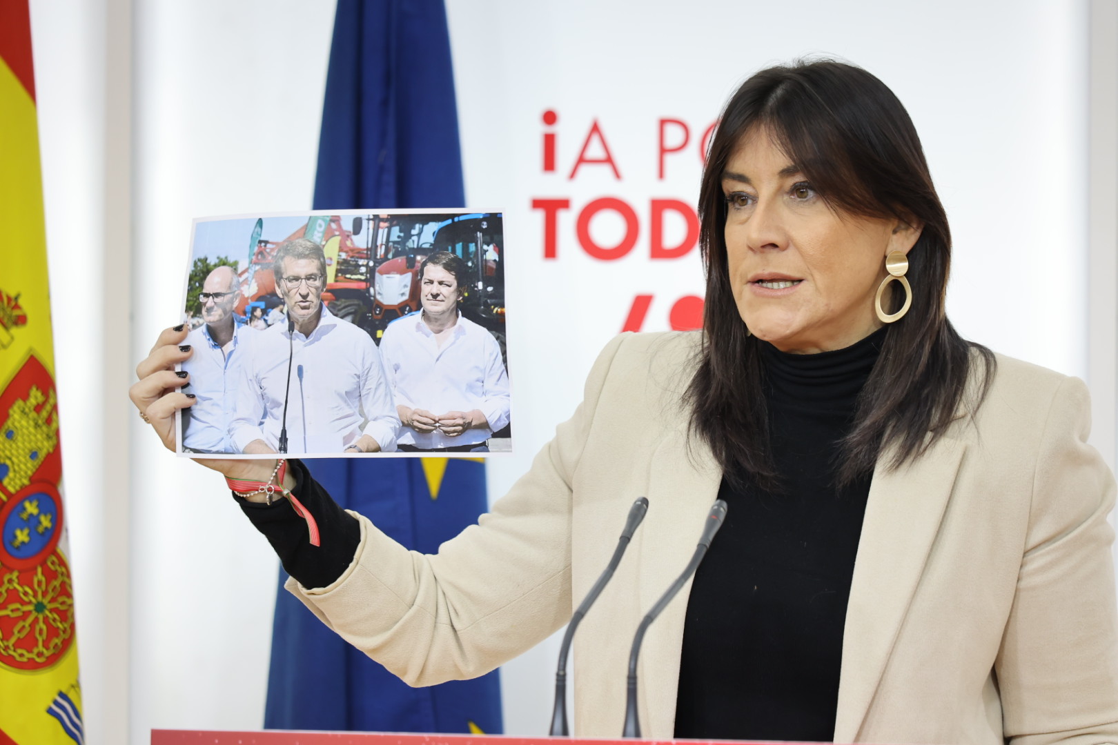 <strong>Ana S&aacute;nchez a Feij&oacute;o: &ldquo;&iquest;Cree que Ma&ntilde;ueco est&aacute; &eacute;ticamente capacitado para ser presidente de una comunidad?&rdquo;</strong>