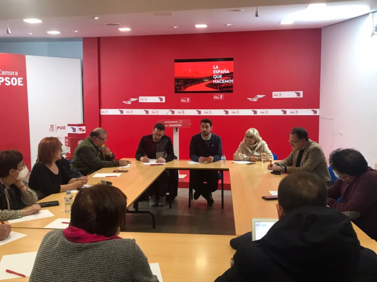 <strong>El PSOE de Zamora condena el vandalismo fascista en Pajares de la Lampreana y expresa su solidaridad a la Teniente Alcalde</strong>