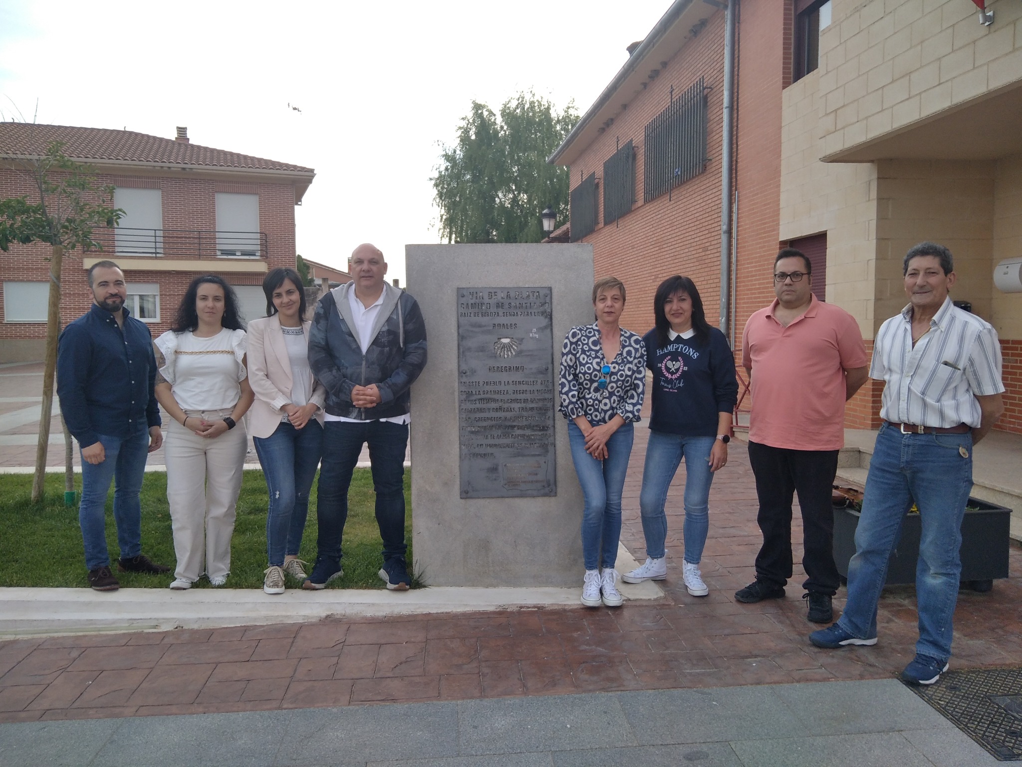 <strong>Luis Alberto González presenta su equipo para gobernar el Ayuntamiento de Roales del Pan</strong> <strong>Luis Alberto González presenta su equipo para gobernar el Ayuntamiento de Roales del Pan</strong>