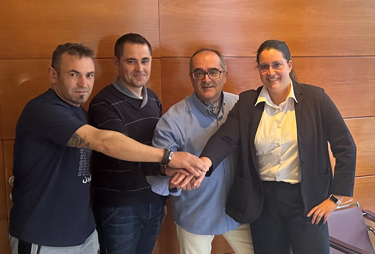 <strong>Pino del Oro Candidatura del PSOE: "Trabajaremos por mejorar nuestro Pueblo"</strong> <strong>Pino del Oro Candidatura del PSOE: "Trabajaremos por mejorar nuestro Pueblo"</strong>