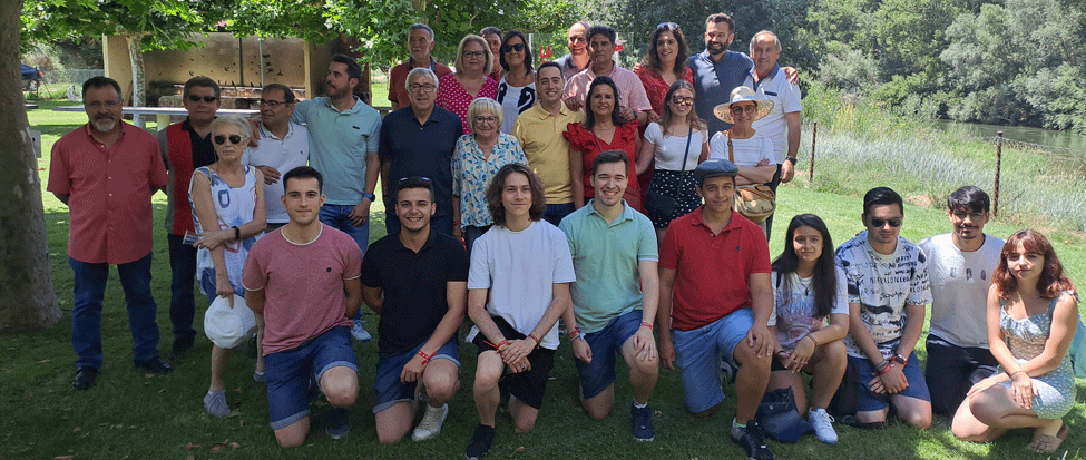 <strong>XX Fiesta de la Rosa del PSOE de Benavente</strong> <strong>XX Fiesta de la Rosa del PSOE de Benavente</strong>