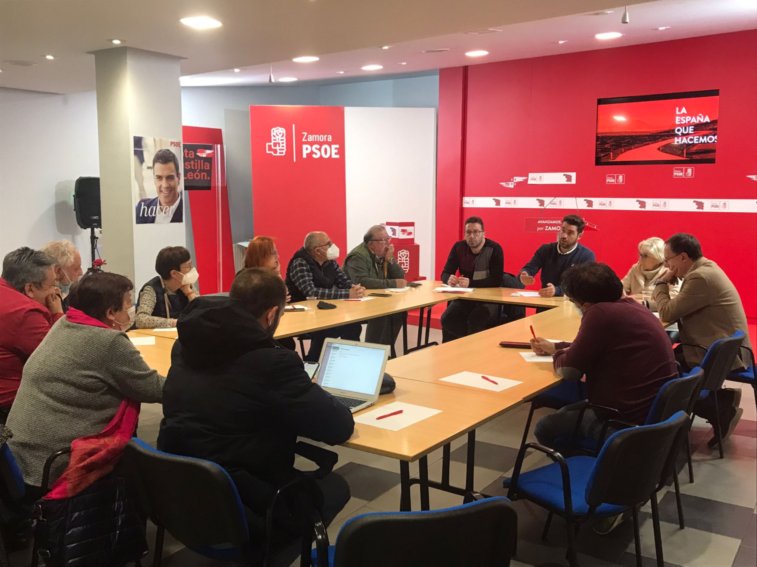 <strong>PSOE Zamora: “Feijóo está haciendo perder un tiempo fundamental para que los proyectos de la provincia salgan a delante”</strong> <strong>PSOE Zamora: “Feijóo está haciendo perder un tiempo fundamental para que los proyectos de la provincia salgan a delante”</strong>