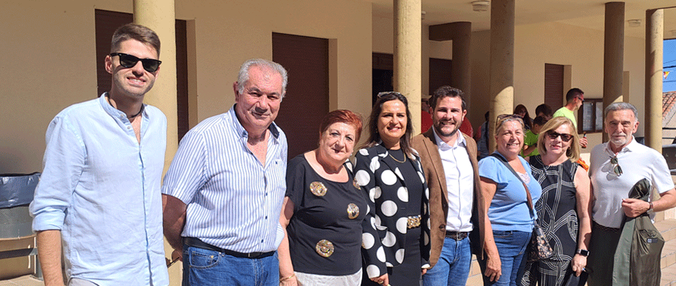 <strong>Representantes institucionales en la fiesta de San Miguel de la Ribera hoy 29 de Septiembre</strong> <strong>Representantes institucionales en la fiesta de San Miguel de la Ribera hoy 29 de Septiembre</strong>