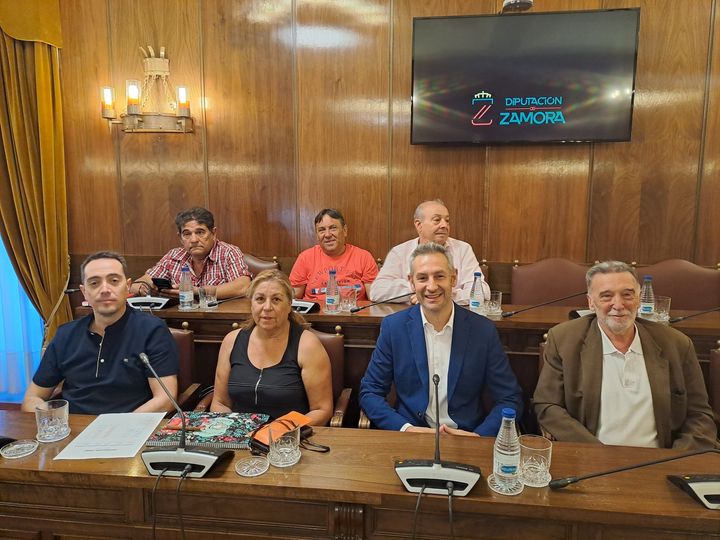 <strong>El PSOE pide explicaciones al equipo de Gobierno de la Diputación sobre las quejas de los grupos participantes en el Festival de Máscaras</strong> <strong>El PSOE pide explicaciones al equipo de Gobierno de la Diputación sobre las quejas de los grupos participantes en el Festival de Máscaras</strong>