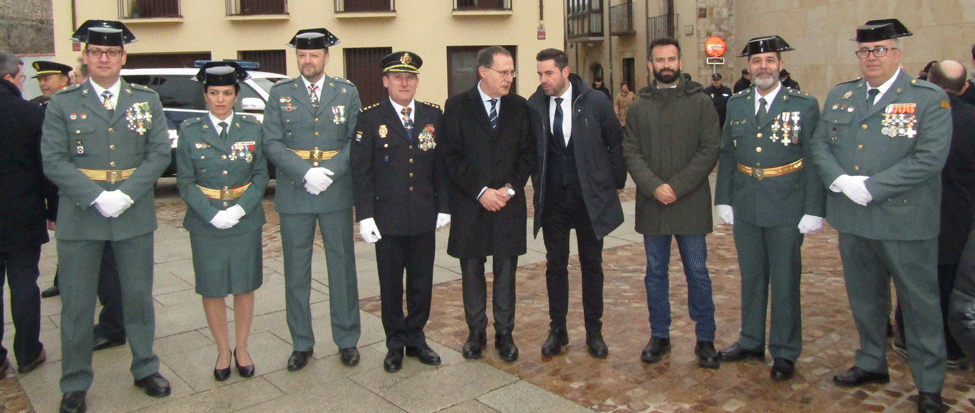 <strong>El PSOE de Zamora en el acto de izado de bandera del 200 Aniversario de la Policía Nacional</strong> <strong>El PSOE de Zamora en el acto de izado de bandera del 200 Aniversario de la Policía Nacional</strong>